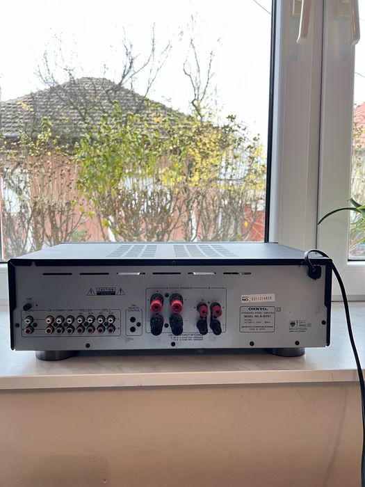 Amplificator/ statie Onkyo A-8051