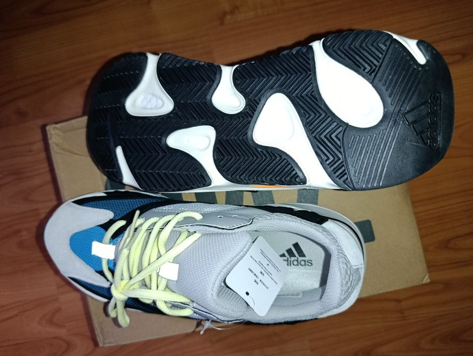 Adidași Adidas  YEEZY 700  Nr 43