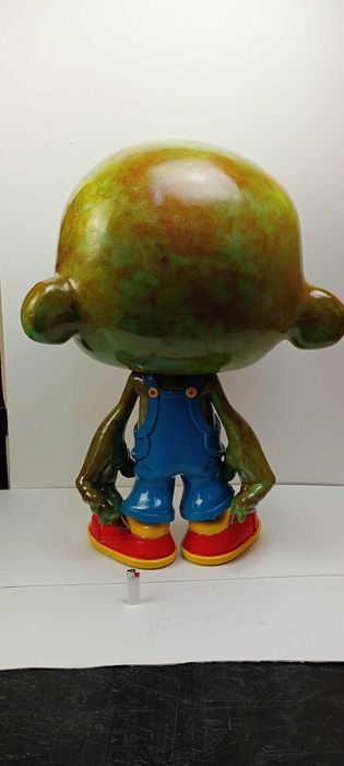 figurine 3d de mari dimensiuni
