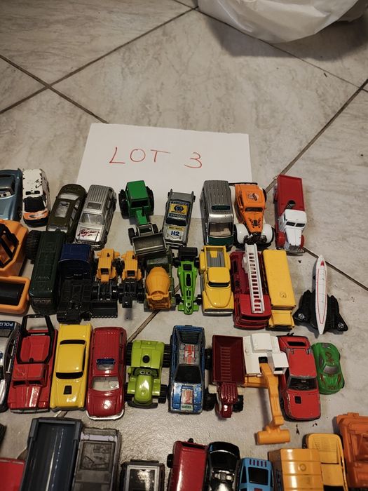 Vând mașinuțe metal și plastic - LOT 3