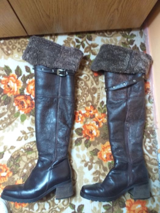 Продавам нови и като нови боти и ботуши.