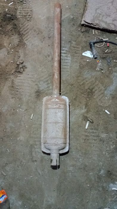 Глушитель на машину