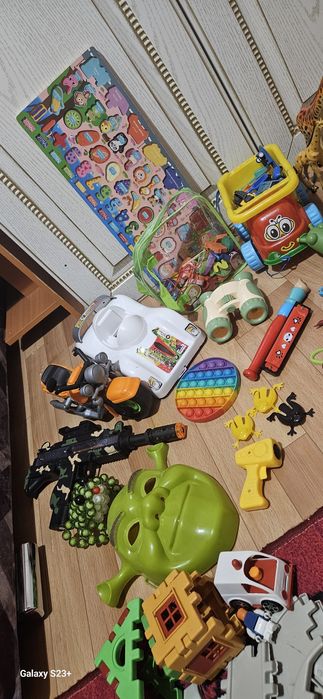 Разные игрушки все за 7000