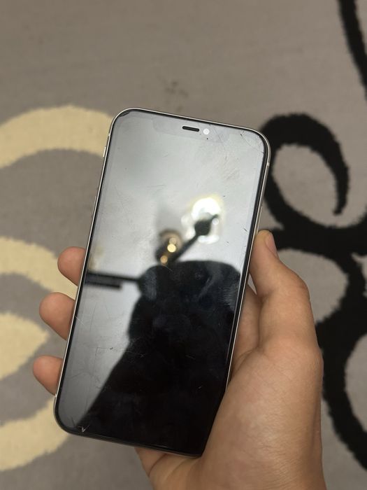 iPhone 11 64 gb white