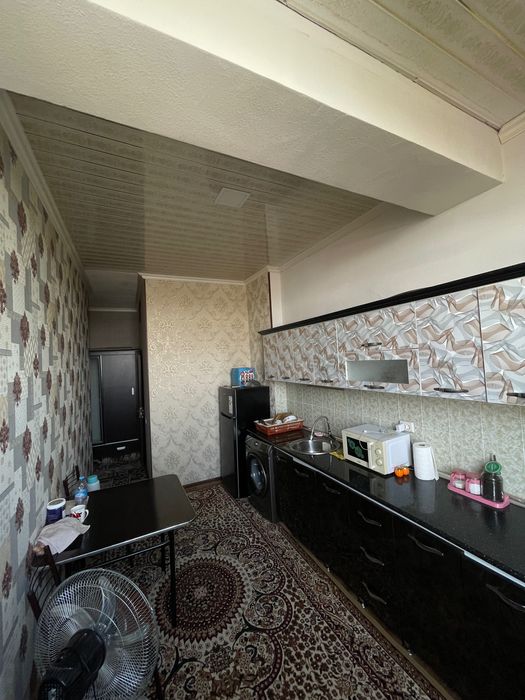 1 хонали уй хамма обстановкаси билан ижарага берилади 200$