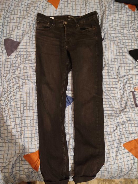 Черни мъжки дънки Jack & Jones – модел Glenn Slim Fit. Размер 32 / 36.