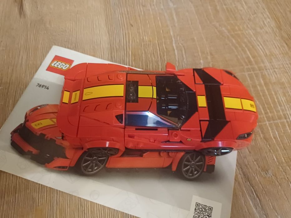 Продам lego Ferarri оригинал