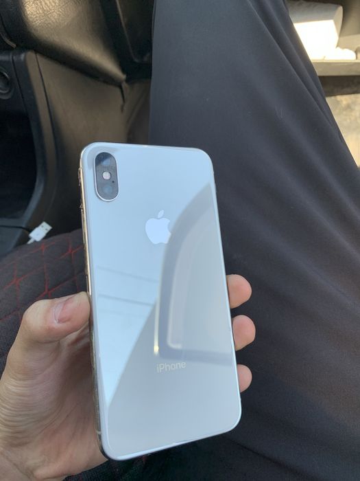 Iphone X 64 gb все работает