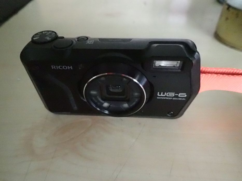 Фотапарат за подводни снимки Ricoh WG-6