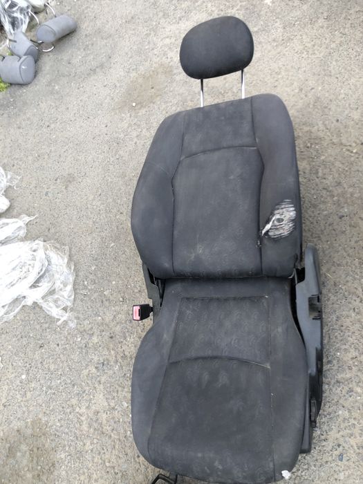 Сиденья на w203 мерседес сешка