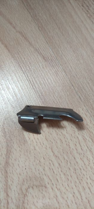 Открывалка консервы и бутылок.