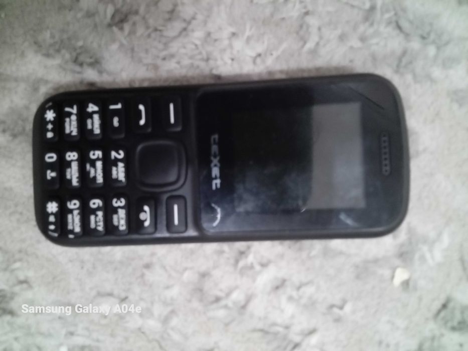 Продам сотовый телефон простушка