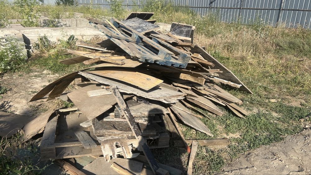 Хлам из дерево бесплатно