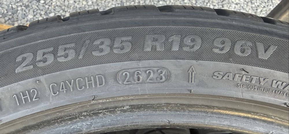 4бр 255/35/19 Кумхо 6мм с 23дот