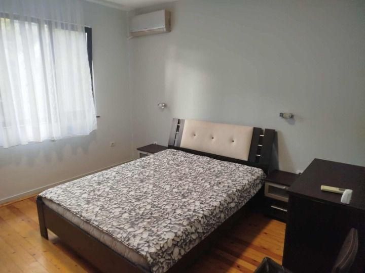 Дава се под наем Четиристаен апартамент в Пловдив, Център - 100 кв.м за 511 € - Снимка #4