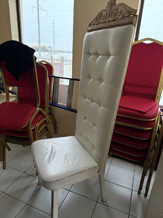 Продам трон для жениха и невесты 4 шт