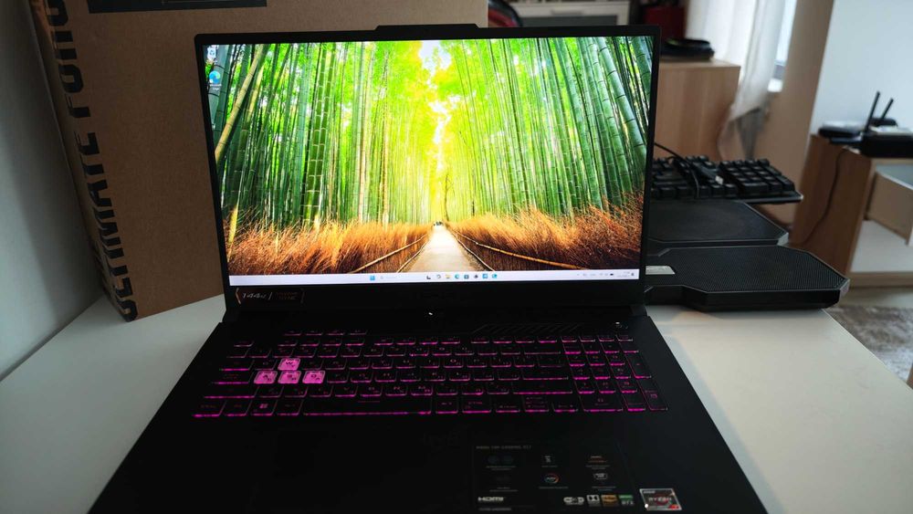 Геймърски лаптоп ASUS TUF A17/ RYZEN 7 6800H/ RTX 3070 / 16GB RAM / WINDOWS 11