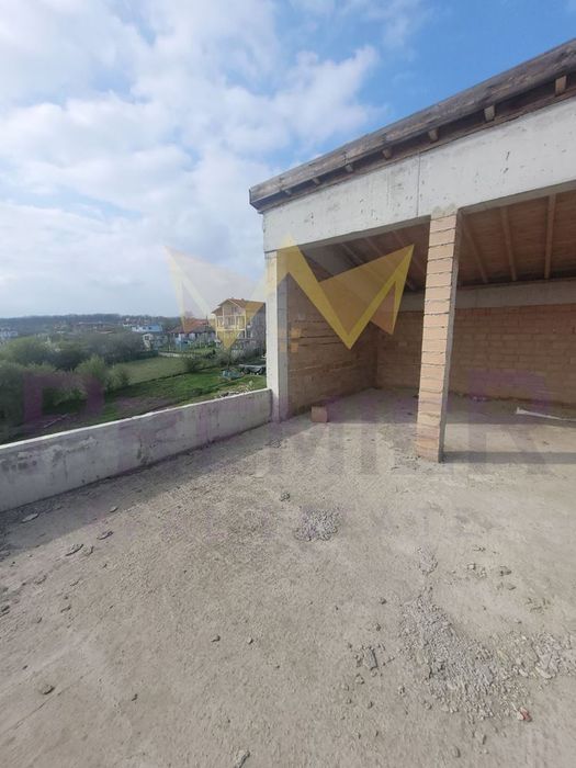 Продава се Къща в с. Юнец, Област Варна - 400 кв.м за 325 €/кв.м - Снимка #11