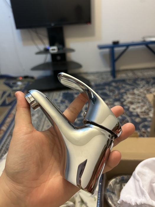 Раковина и смеситель