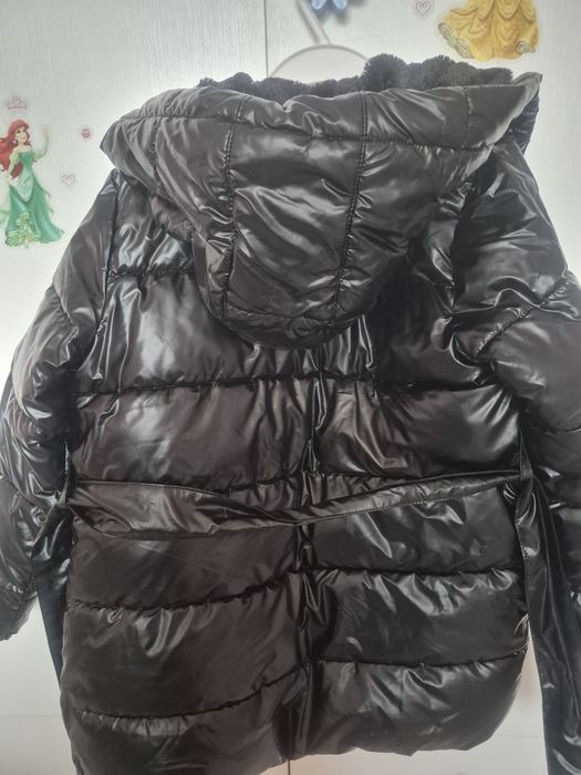 Зимно яке момиче