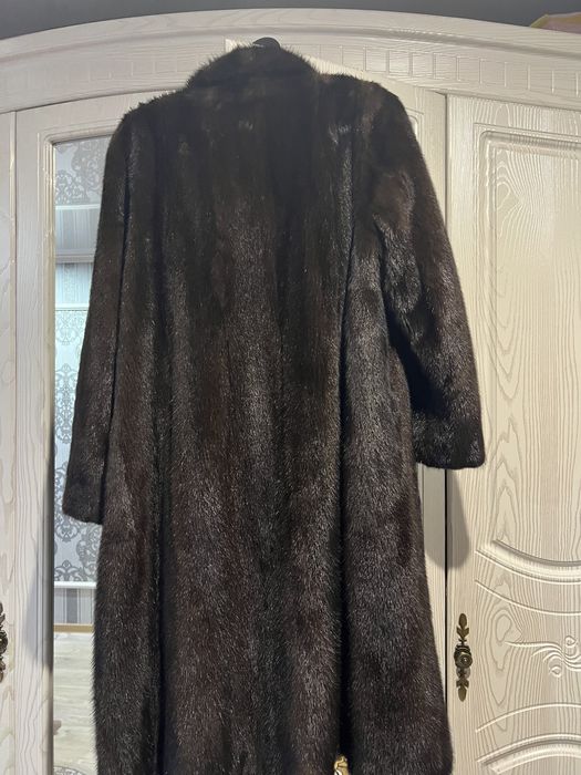 Продам норковую шубу