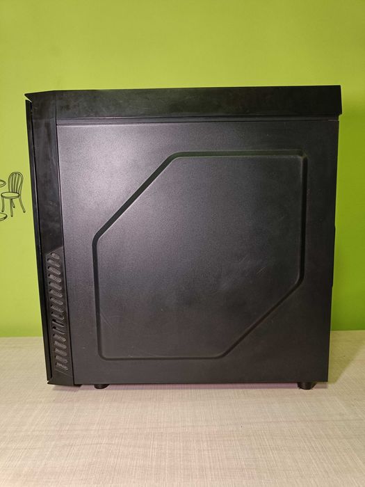 RTX 4060 Ti 16GB VRAM / Ryzen 7 5800X / 64GB DDR4 / 1TB NVMe - Компютър за Видео монтаж