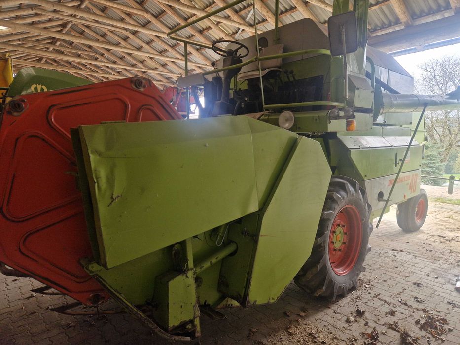 Combina Claas Dominator 48