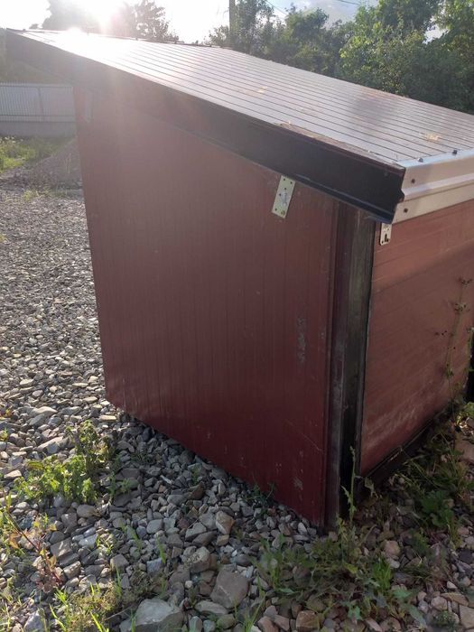 Vând cușcă pentru câine din panou sandwich termoizolant de 100 mm