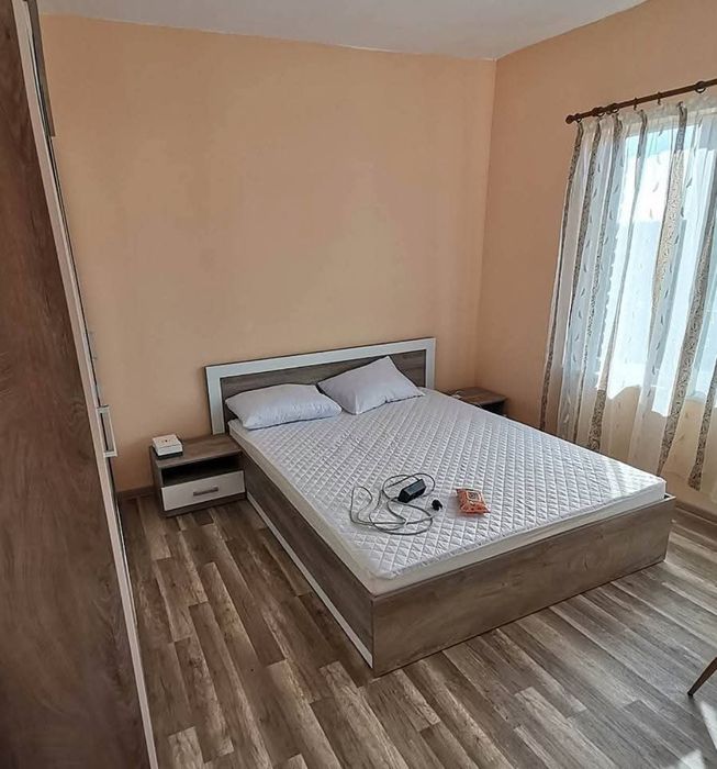 Спален комплект бял гланц