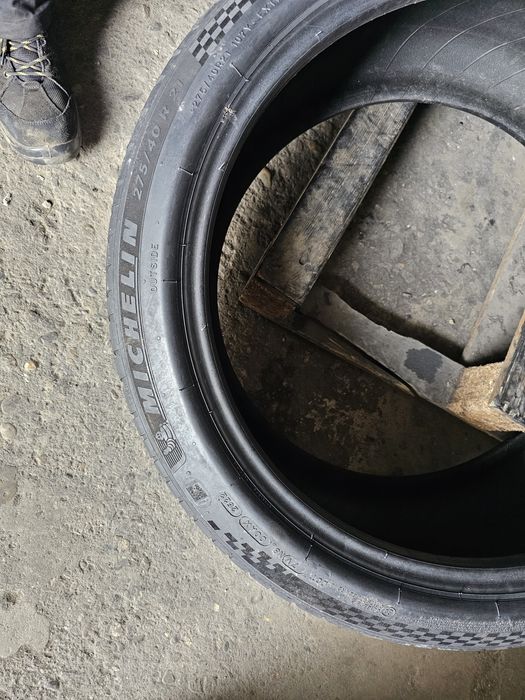 2 anvelope vara 275 40 21 Michelin Runflat 2022