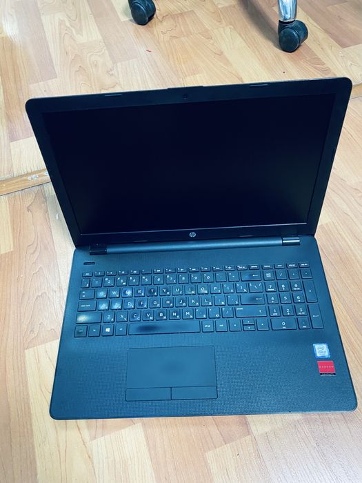 Продам ноутбук i5-7500 шустрый