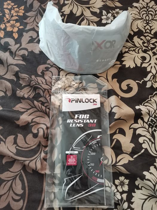 Каска за мотор Axor Apex Venomous с очила