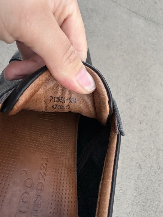 Продам мужские ботинки