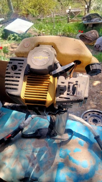 Триммер бензиновый