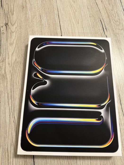 Ipad 13” pro M4 space black 512 gb + Apple Magic keyboard