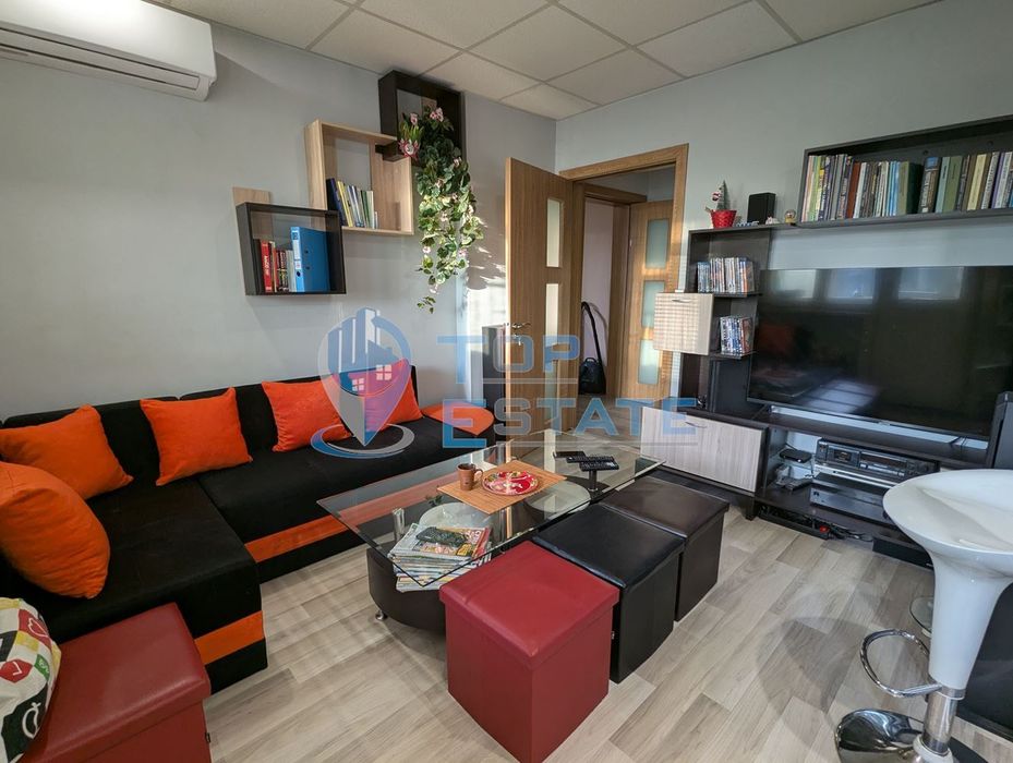 Продава се Двустаен апартамент в Горна Оряховица - 50 кв.м за 918 €/кв.м - Снимка #1