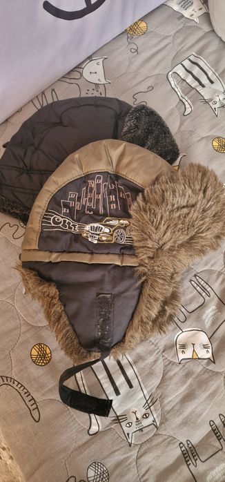 Продам шапки зимние детские