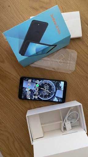 Телефон Asus Zenfone 4 Max