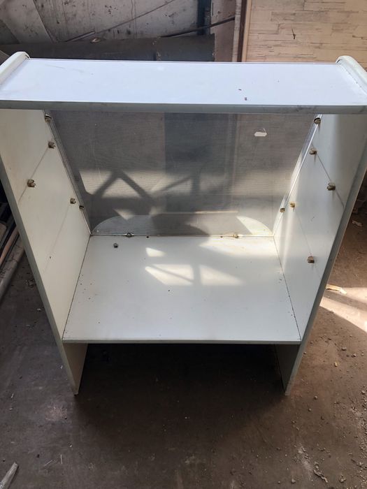 Продам витрину в хорошем состояние