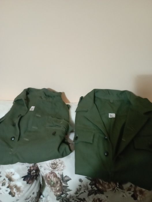 Стари военни униформи