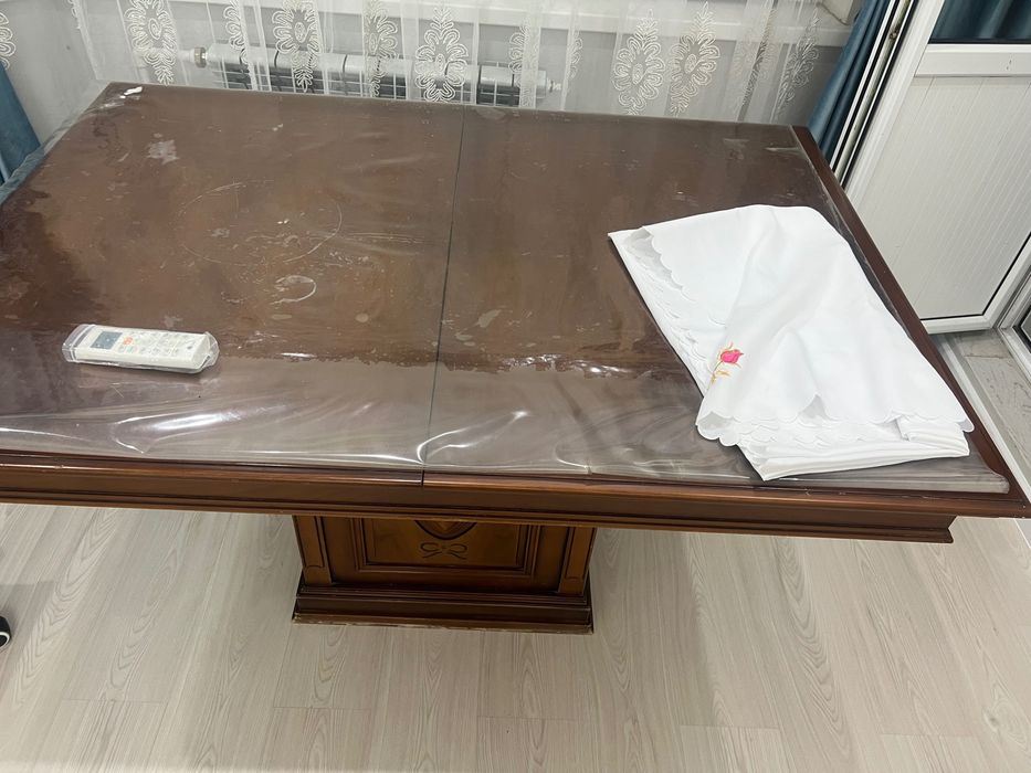 Продам стол из настоящего дерева