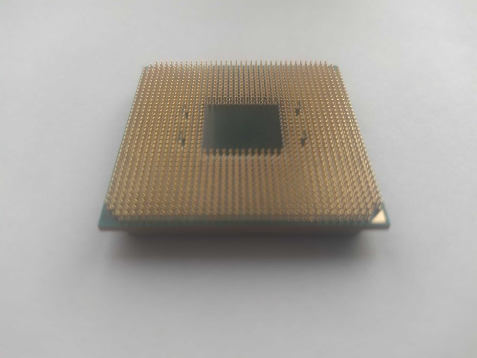 Продам процессор Ryzen 3 1300x am4