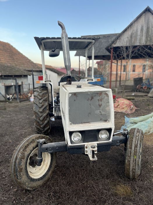 Vand tractor Lambourghini R654