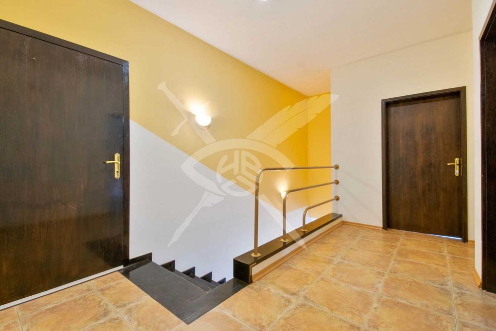 Дава се под наем Къща в София, Драгалевци - 400 кв.м за 1895.16 € - Снимка #12