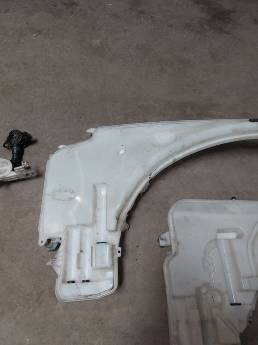 Vas lichid parbriz BMW E81 E87 E90 E91 F20 F21 F30 F31