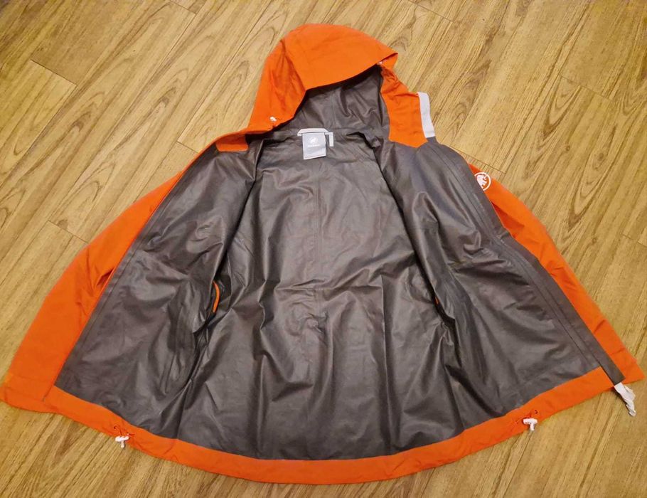 Geaca de dama hardshell Mammut Goretex, 28k waterproof, masura S, noua