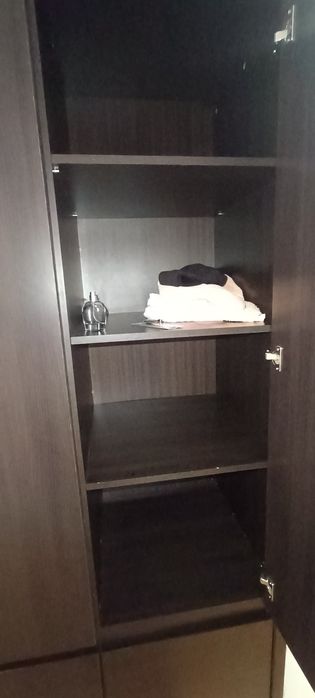 Продам шкаф коричневый