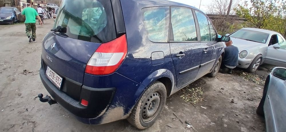 Renault megane scenic 1.6i  2007