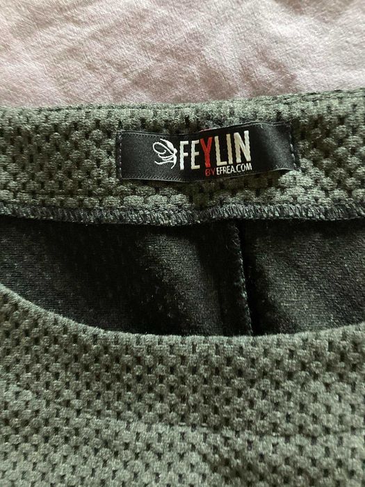 Вталена дамска рокля от еластично трико