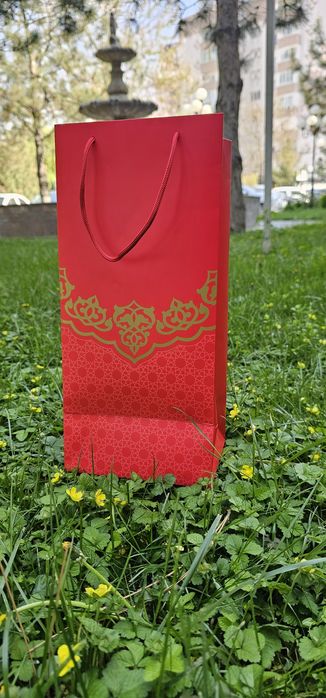 Poligrafia. Paketlar/Полиграфия. Пакеты, коробки разных размеров.